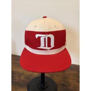 Detroit Red Wings Hat Mitchell & Ness Red & White Snap Back Vintage NHL